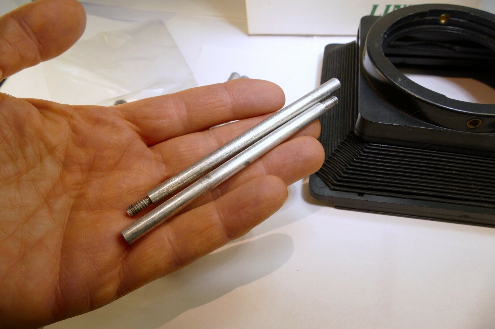 Lindahl Bellows lens Hood 31.1325 Bell-O-Shade Single 3X3 slot Hasselblad CF B60