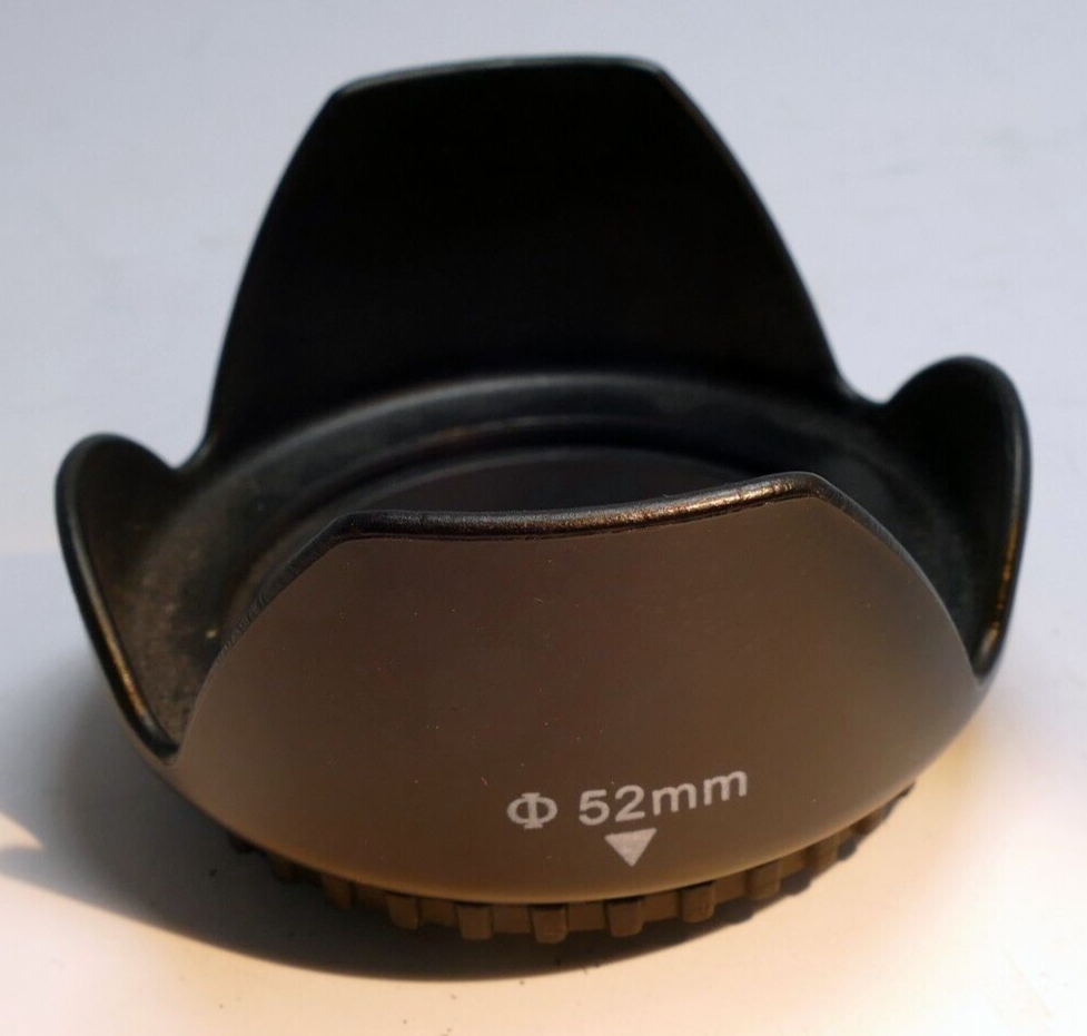 52mm Petal Lens hood shade threaded screw in  Vario 45-150mm f4-5.6 OIS  14-45