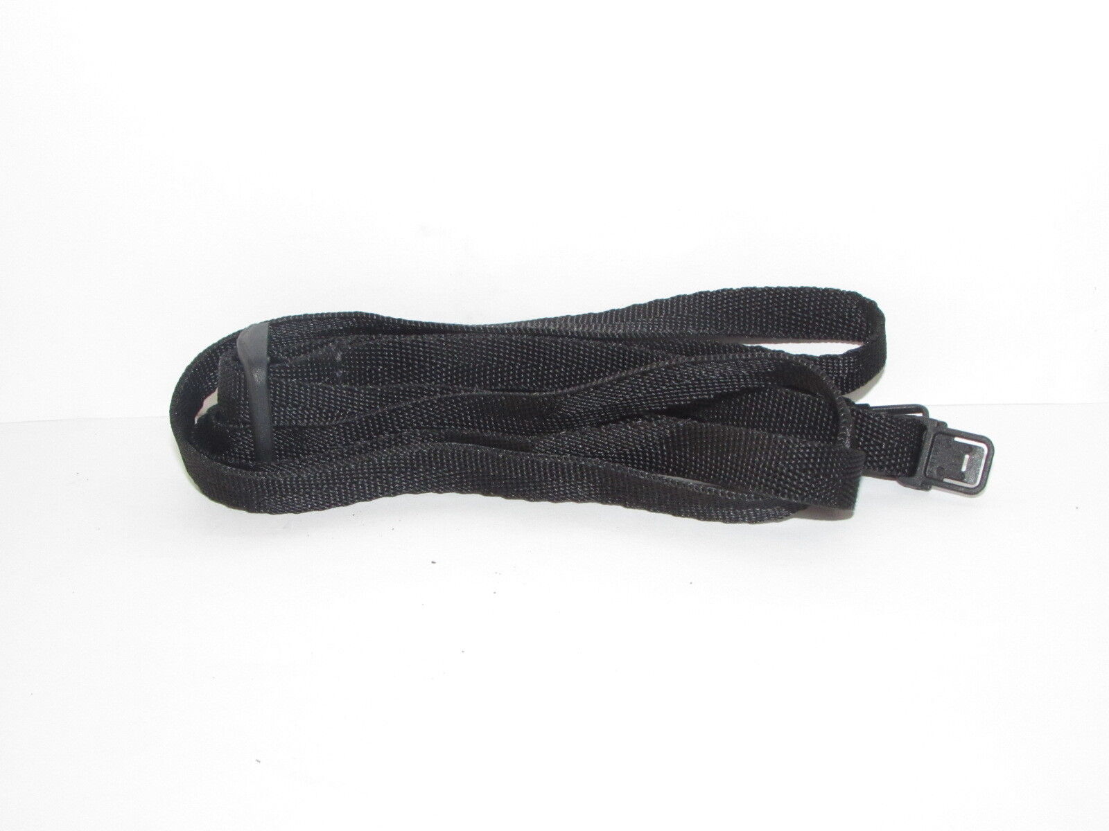 incomplete Camera neck Strap YKK fastening missing B10914