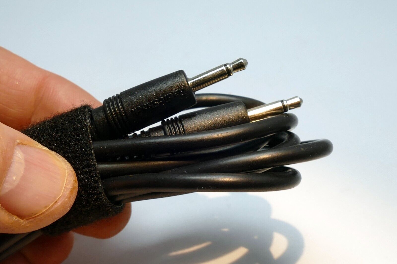 MONO Male to Male 3.5mm to 3.5mm Audio Cable 3 feet long extension