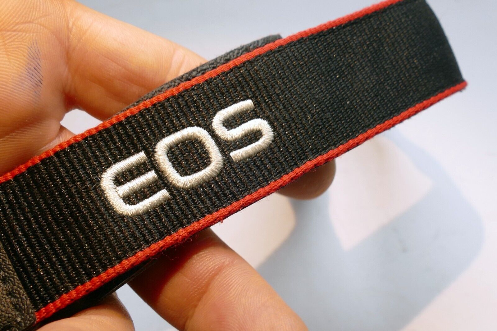 Canon EOS Digital Camera Neck Shoulder Strap 3cm wide embossed knitted Genuine