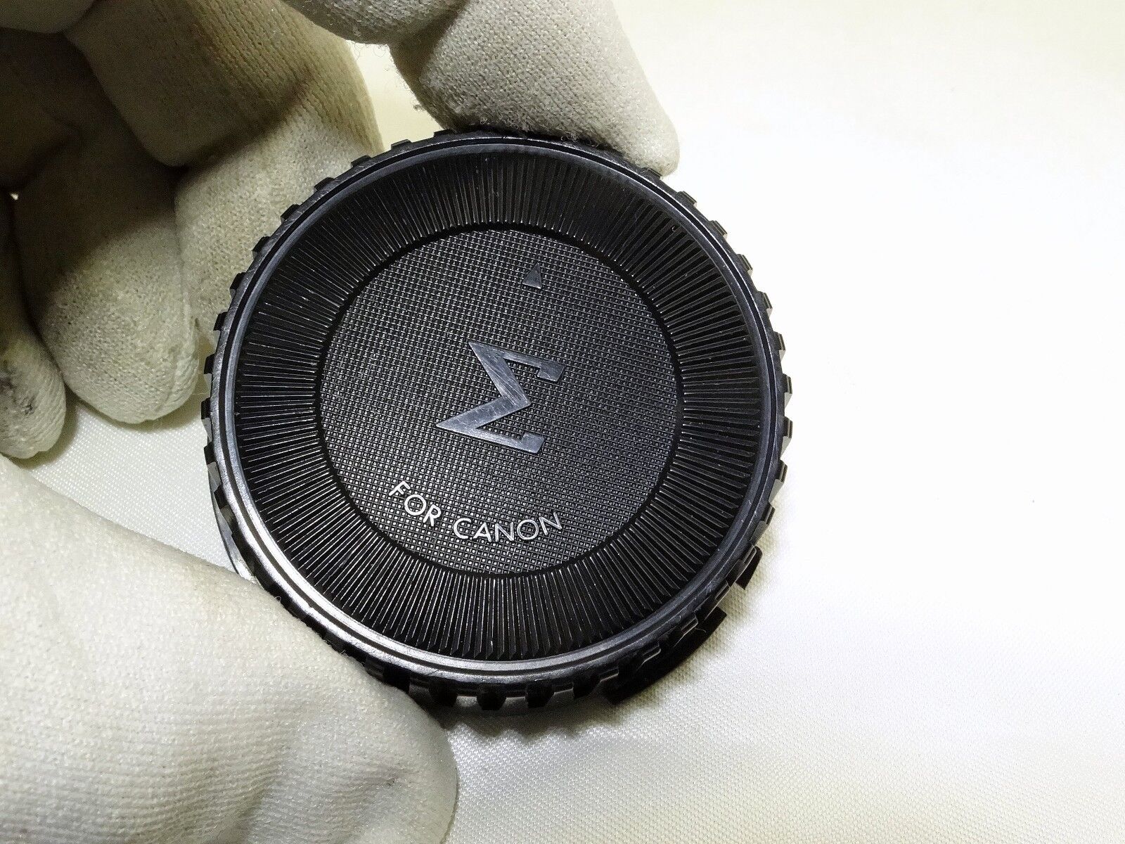 Sigma Rear lens cap for Canon FD lenses (chipped)