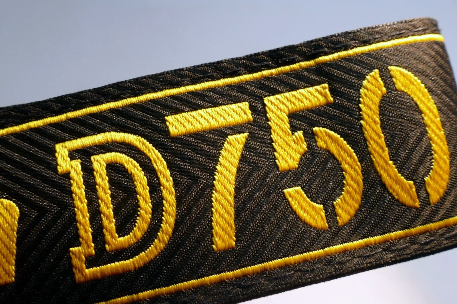 Nikon D750 Camera Shoulder neck Strap AN-DC14  Nylon  - OEM genuine -  near mint