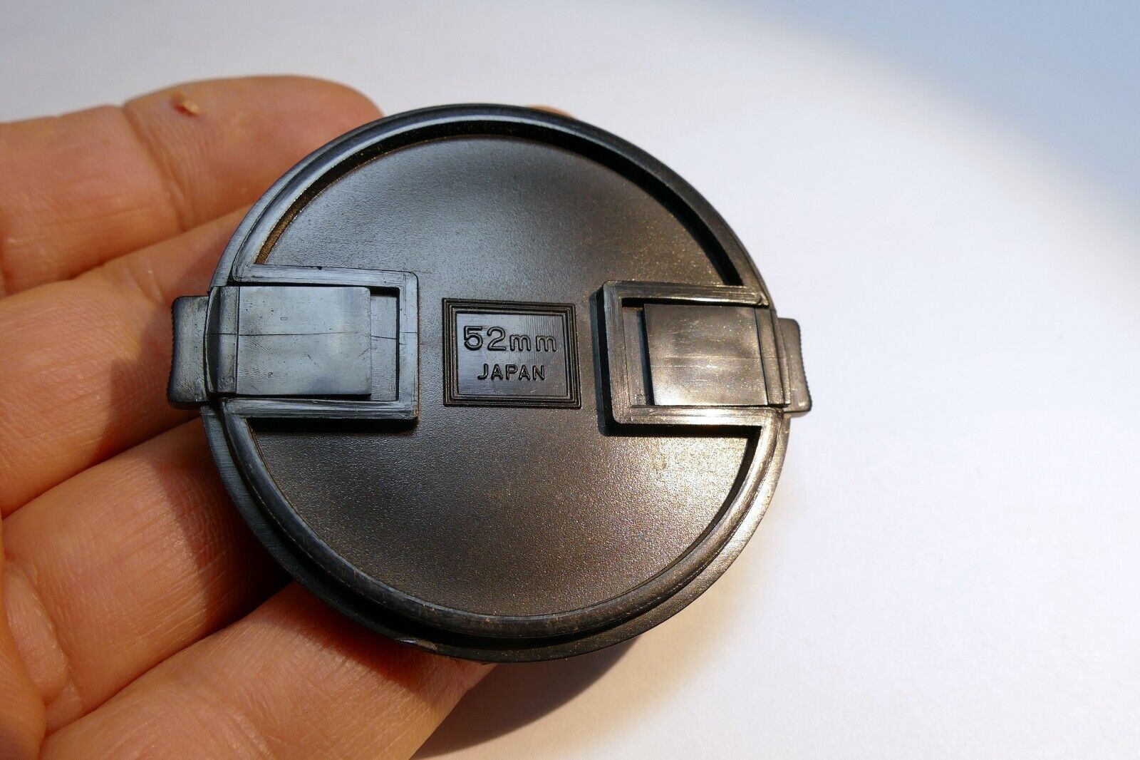 Mitakon 52mm snap on type Lens Front Cap  for 80-200mm