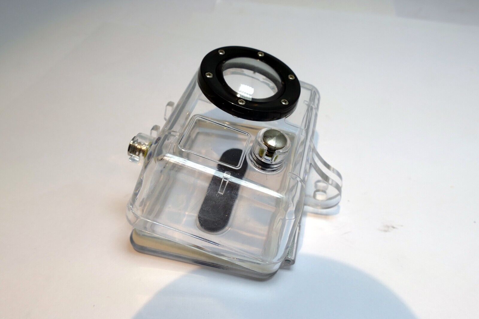 GoPro HERO plastic hard case  housing - missing locking buckle