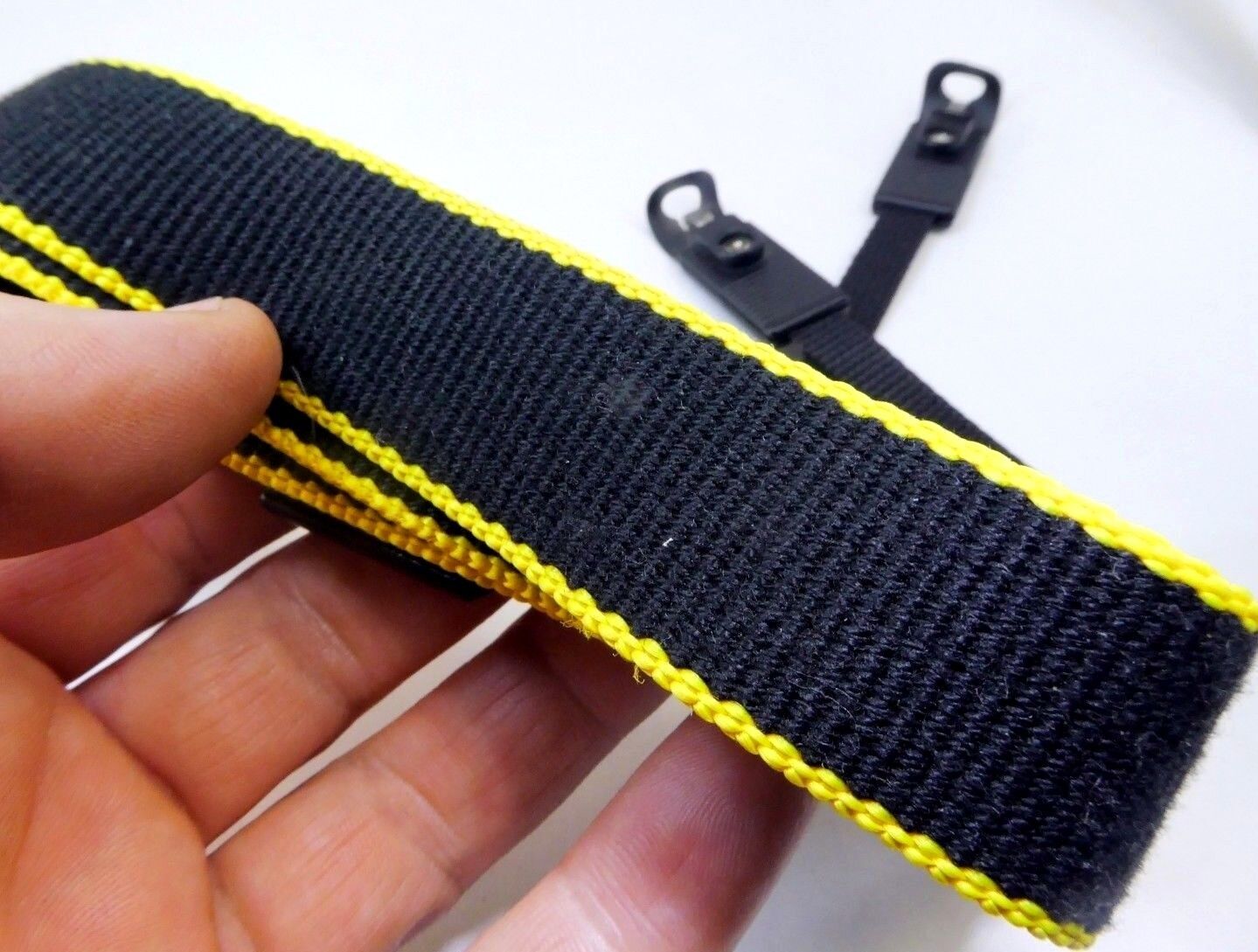 Black Yellow Camera strap 2.5cm wide shoulder neck Made in Germany Sturdy
