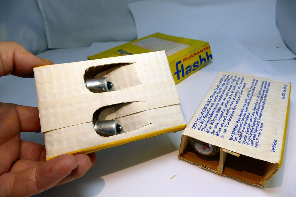 General Electric No. 6#6  Flash Bulbs clear set of 7