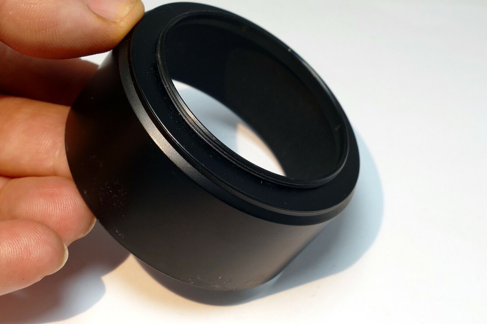 52mm Plastic Lens Hood Shade screw on type for 85mm f2.8  telephoto