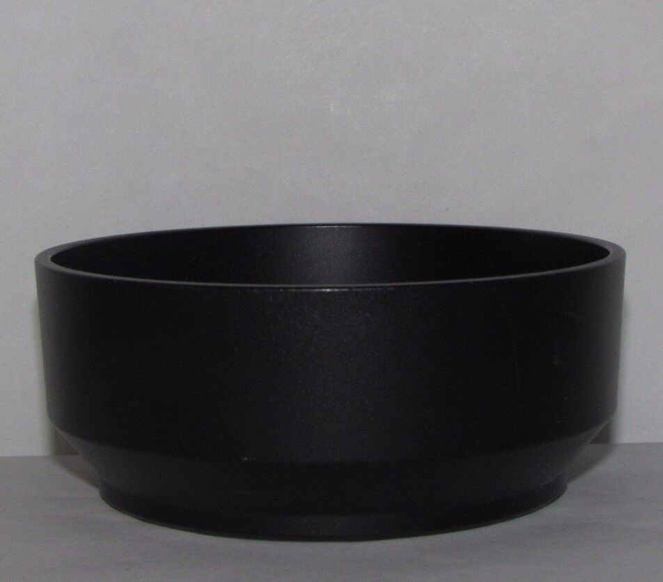 64.5mm ID Lens Hood Twist on Unknown brand for 62mm rim