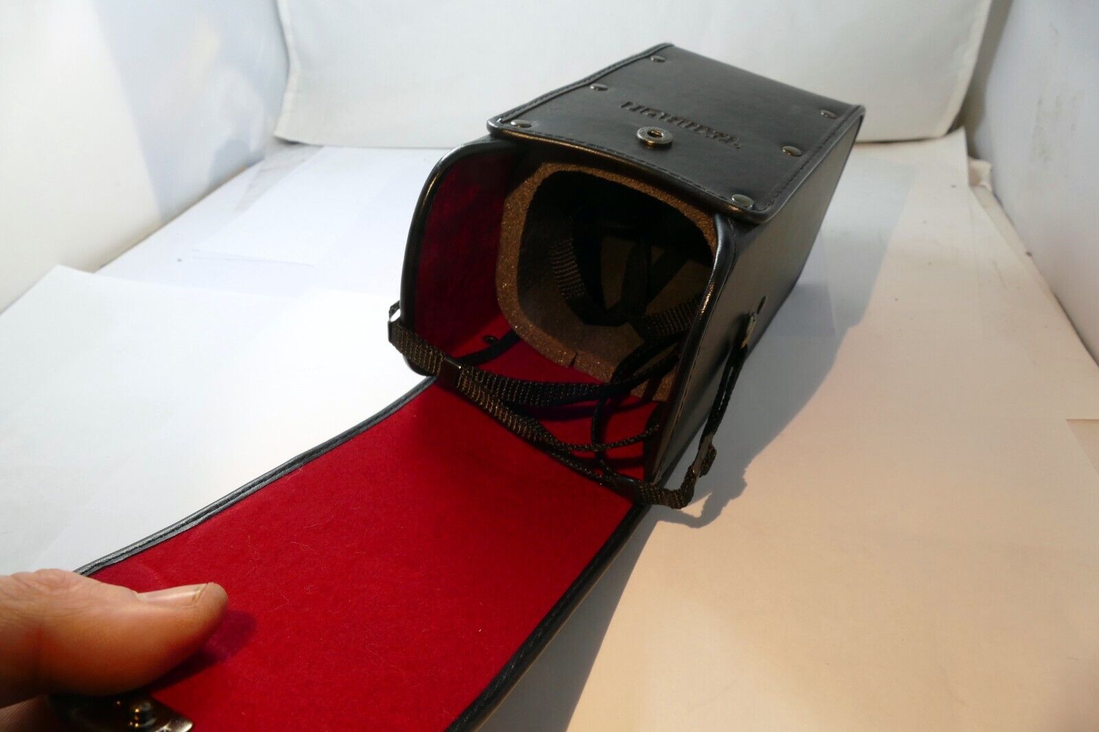 Tamron L-18 Lens hard Case for 18-300mm 17-70mm 18-200mm 28-75mm f2.8