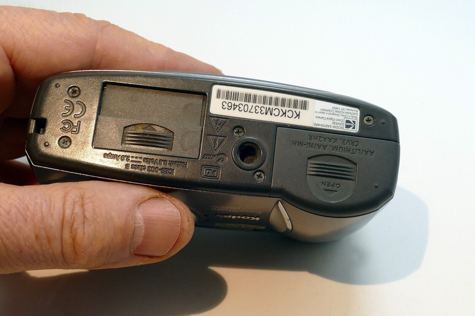 Kodak Easy Share DX4530 Camera - Untested AS IS - Parts or Repair
