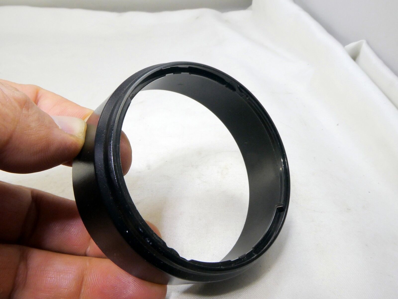 65mm ID  Plastic Lens Hood  twist on type (unknown brand)