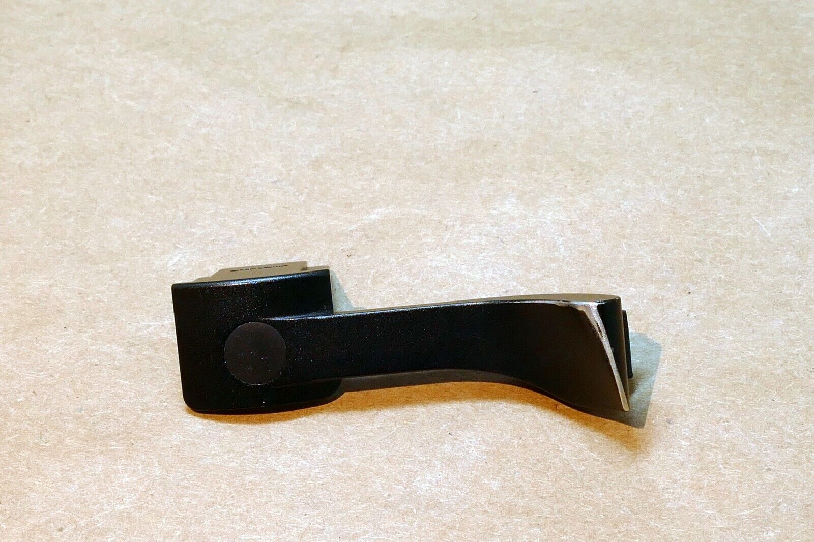 Black Aluminum Metal Hot Shoe Thumb Up Rest for Fuji camera