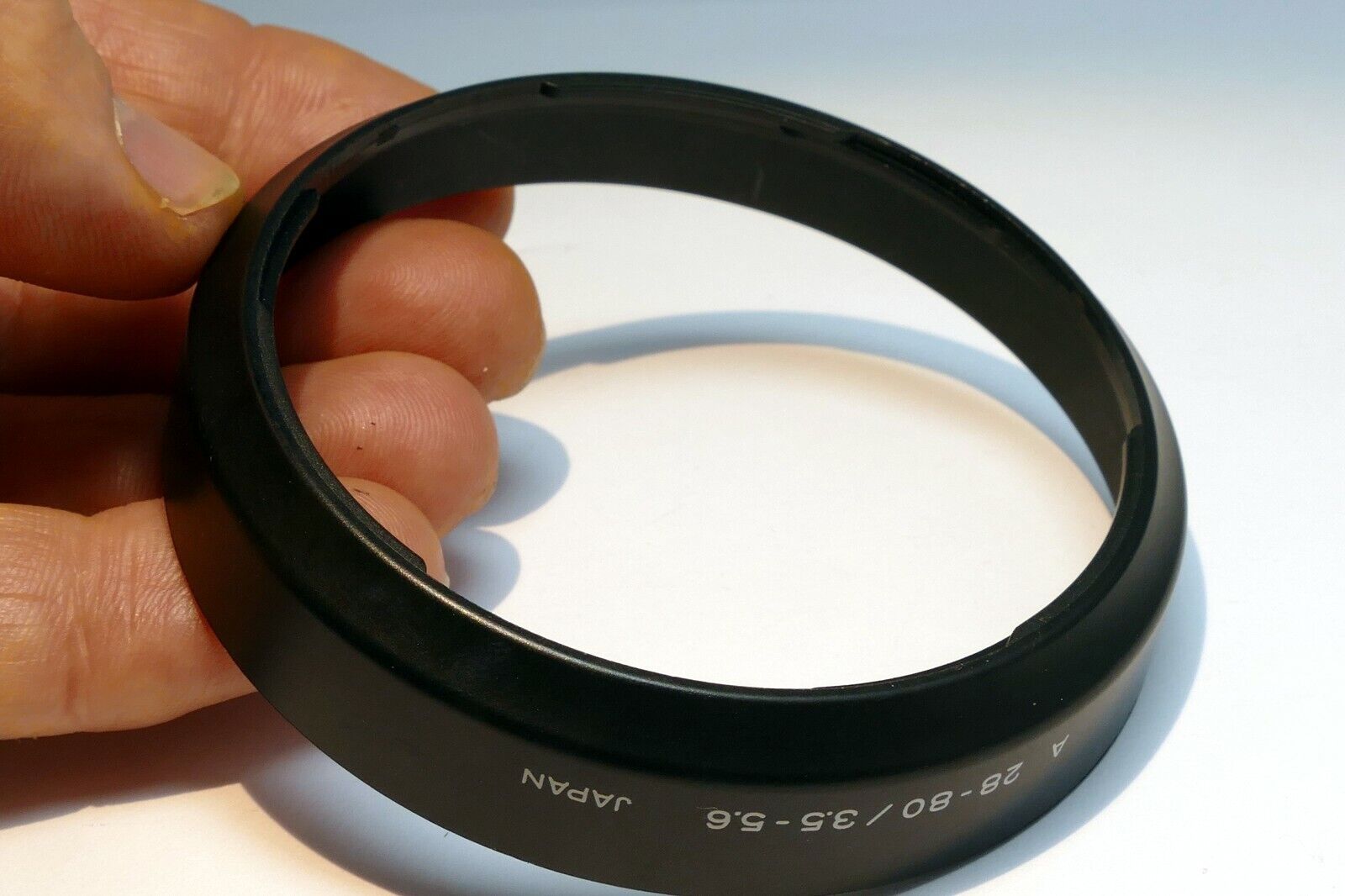 MINOLTA Shade Plastic Lens Hood For AF 28-80mm f3.5-5.6 A Maxxum (62mm front rim