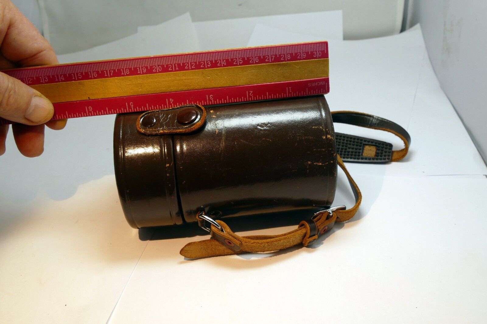 Nikon NIKKOR Lens Hard Case (for 85mm f1.8 Nikkor Ai-s f2 Non-AI ) - Genuine OEM