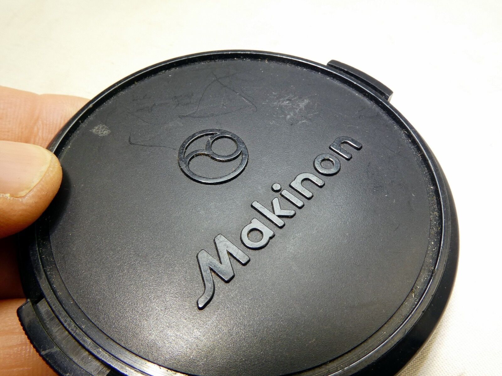Makinon 72mm Lens Front Cap snap on type 28-80mm