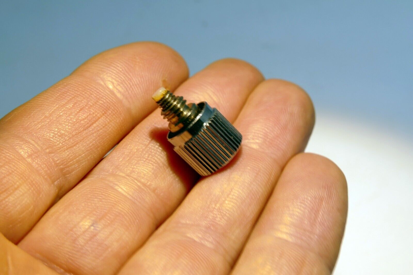 Mamiya 1/4"  Screw Knob for Bellows RB67 Camera or hood