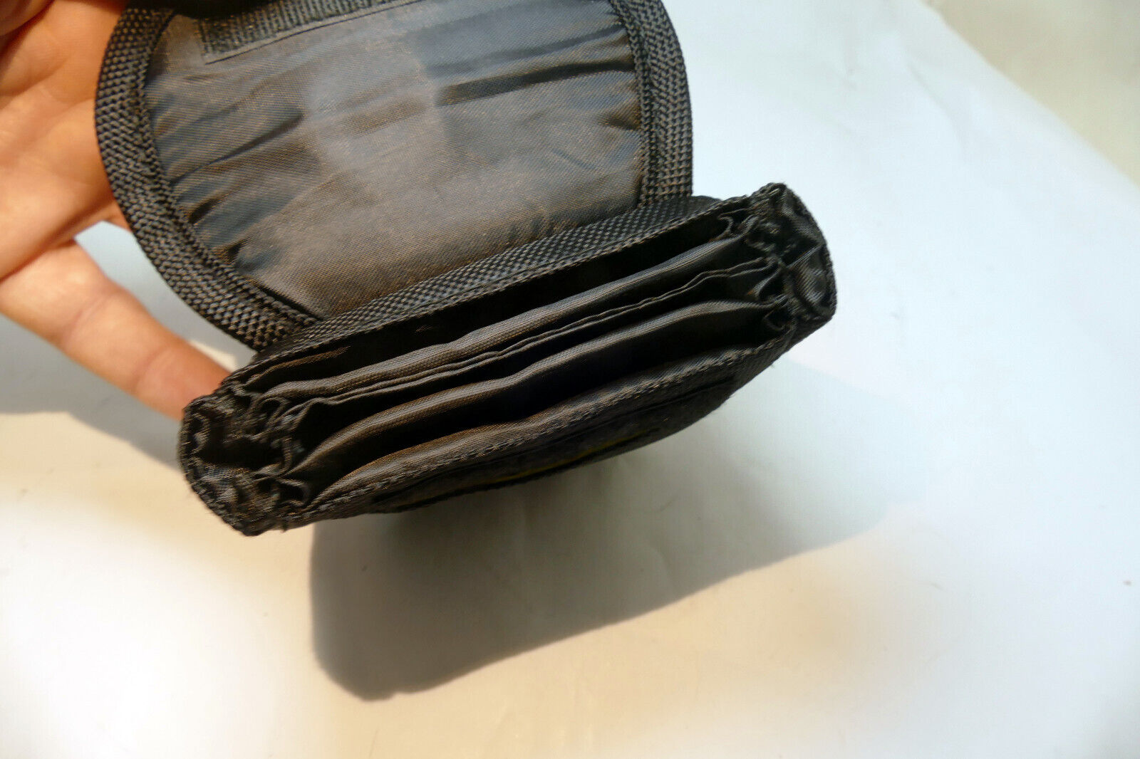 Ruggard Soft Filter Pouch Wallet Case for 72mm 77mm 82mm (holds 3) Belt clip on
