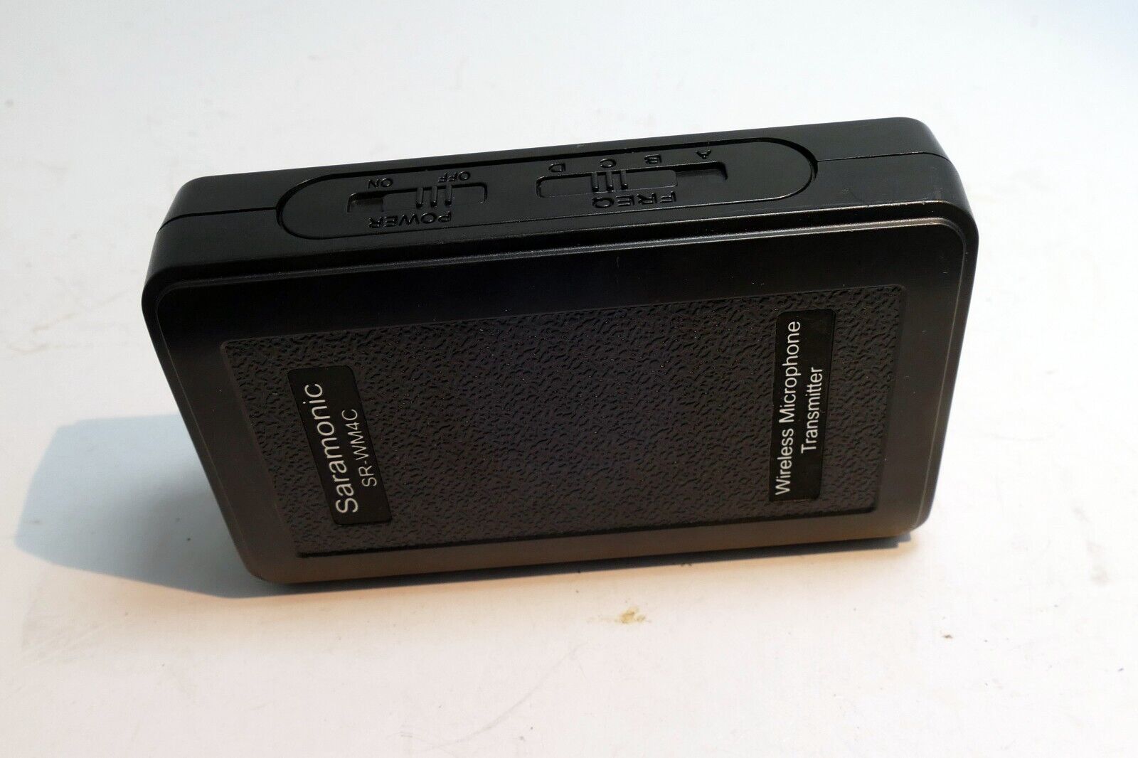 Saramonic SR-WM4C Wireless Lavalier Microphone Transmitter  - missing antenna