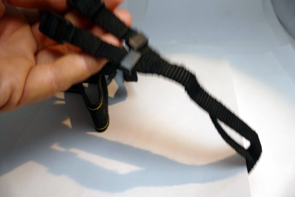 Nikon D300 Camera Neck Strap Yellow-Black AN-DC300 Genuine OEM