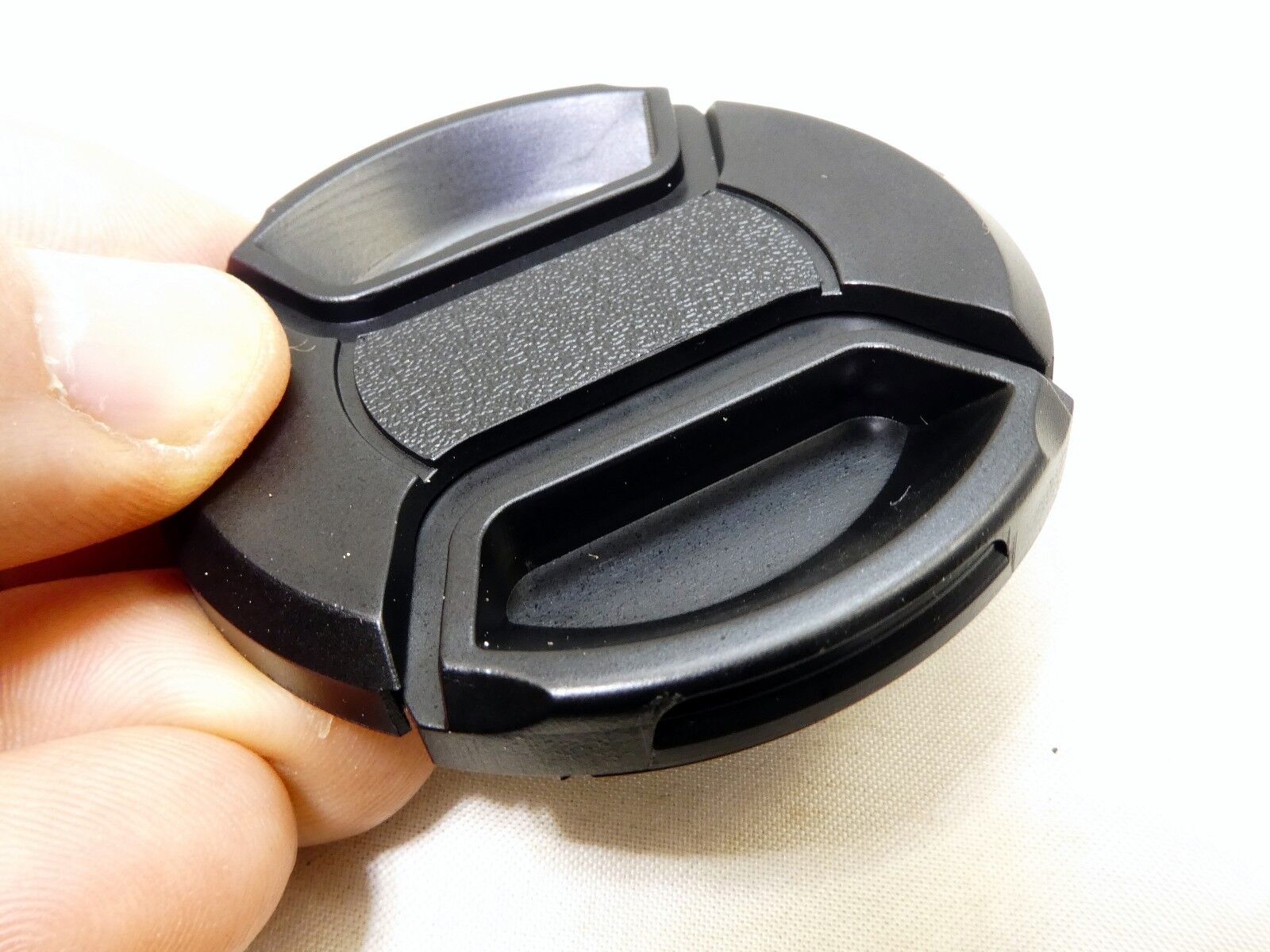 58mm Lens Front Cap  Black Center Pinch Plastic