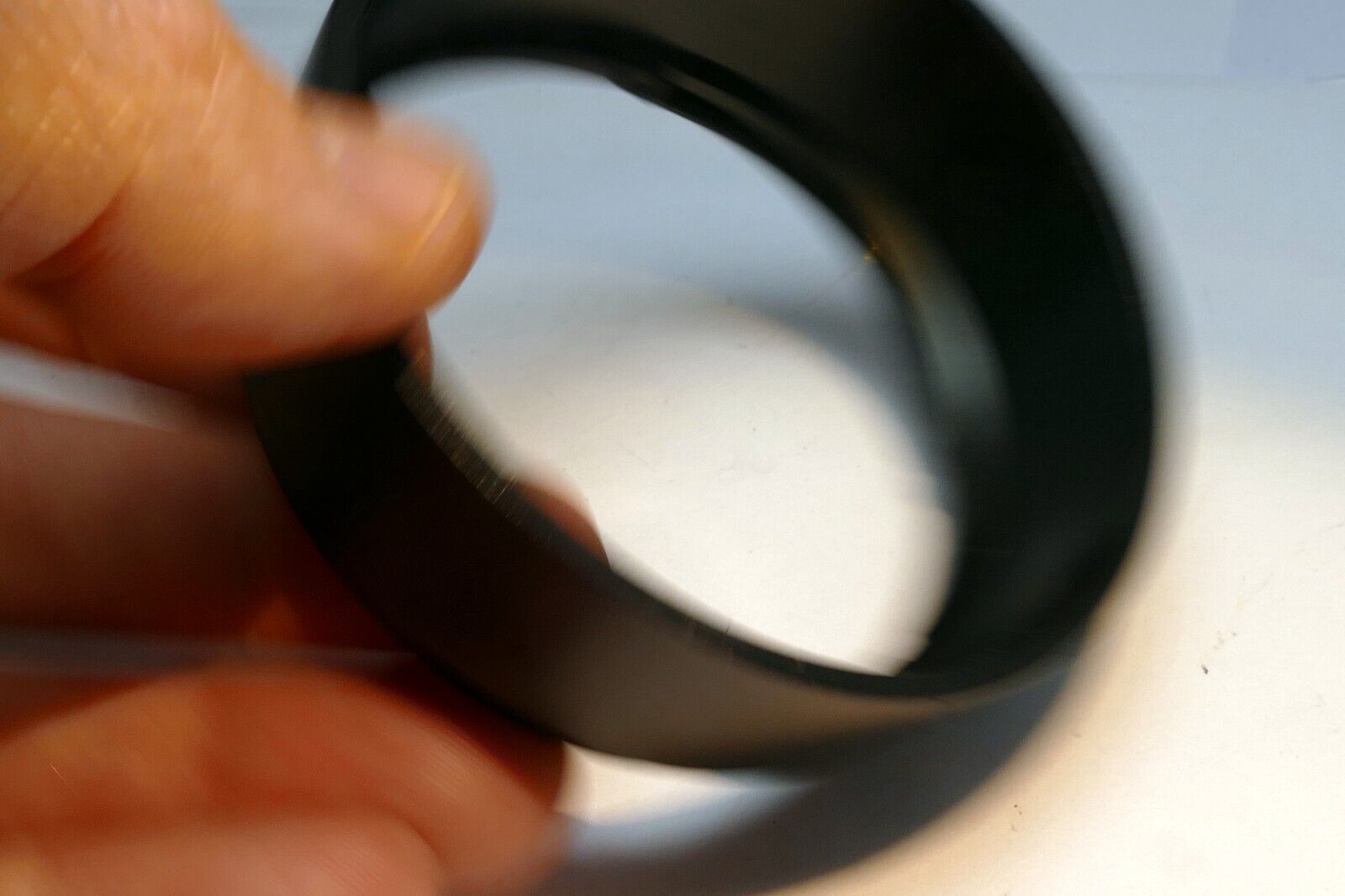 62mm Plastic  Lens Hood Shade twist on type 65mm ID