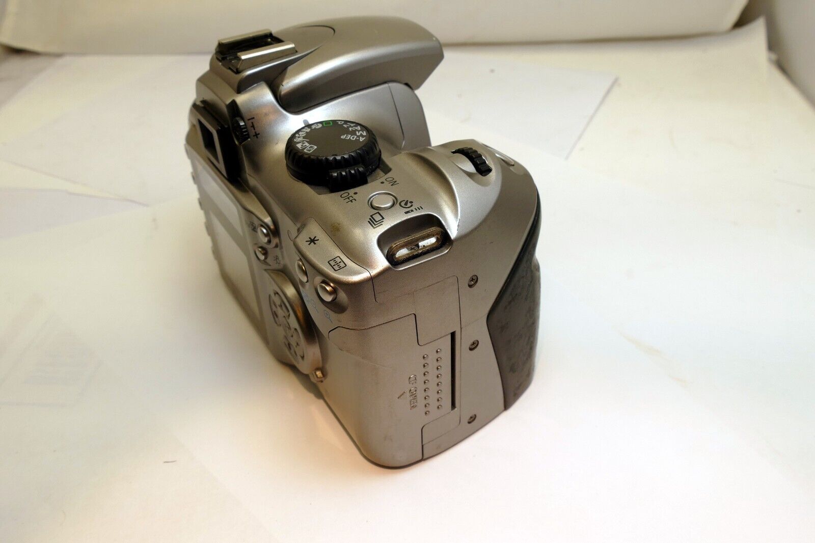 Canon EOS 300D 6MP Digital REBEL SLR Camera Silver (Body Only) - AS IS AS Found
