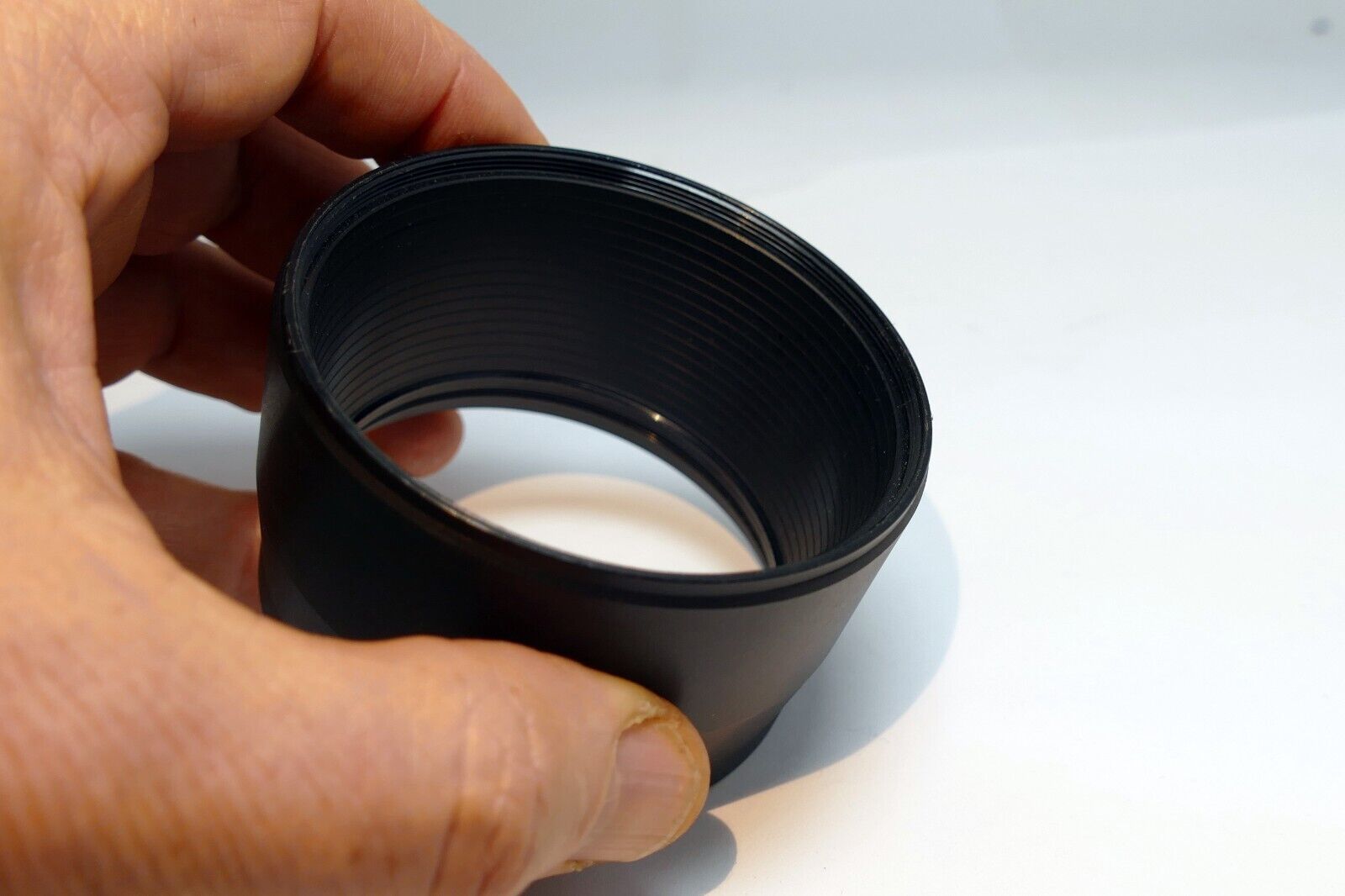 63mm Lens Hood Shade adapter ring for a camera 72mm front
