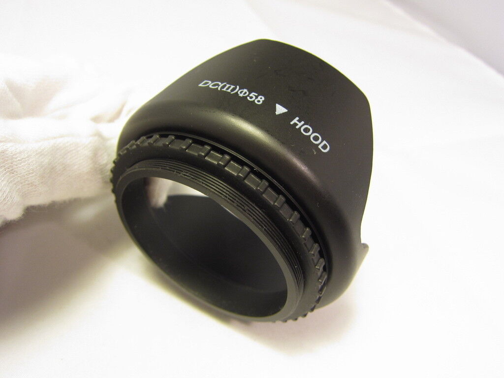 Used Plastic screw in mount Flower Petal 58mm Lens Hood for 18-55mm IS EF-S