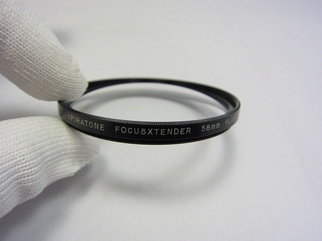 Spiratone SKY-1A 40.5mm lens Filter Made in USA (scratched) 6420029