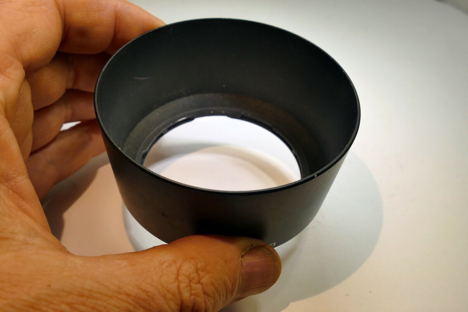 Tamron B9FH Lens Hood Shade for 90-300mm f4.5-5.6 AF Tele- macro