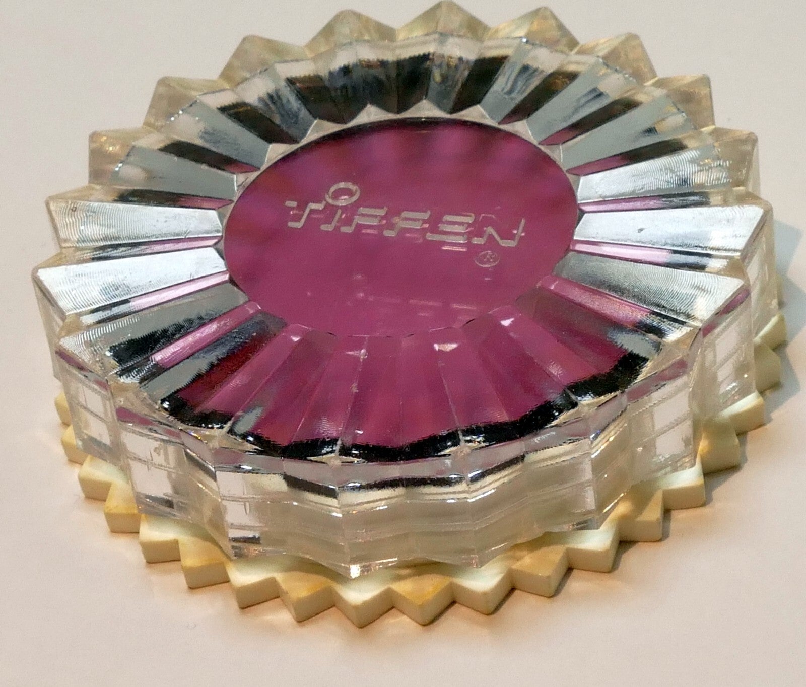 Tiffen Lens Filter 52mm FLD made in USA Fluorescent for Daylight Film - mint