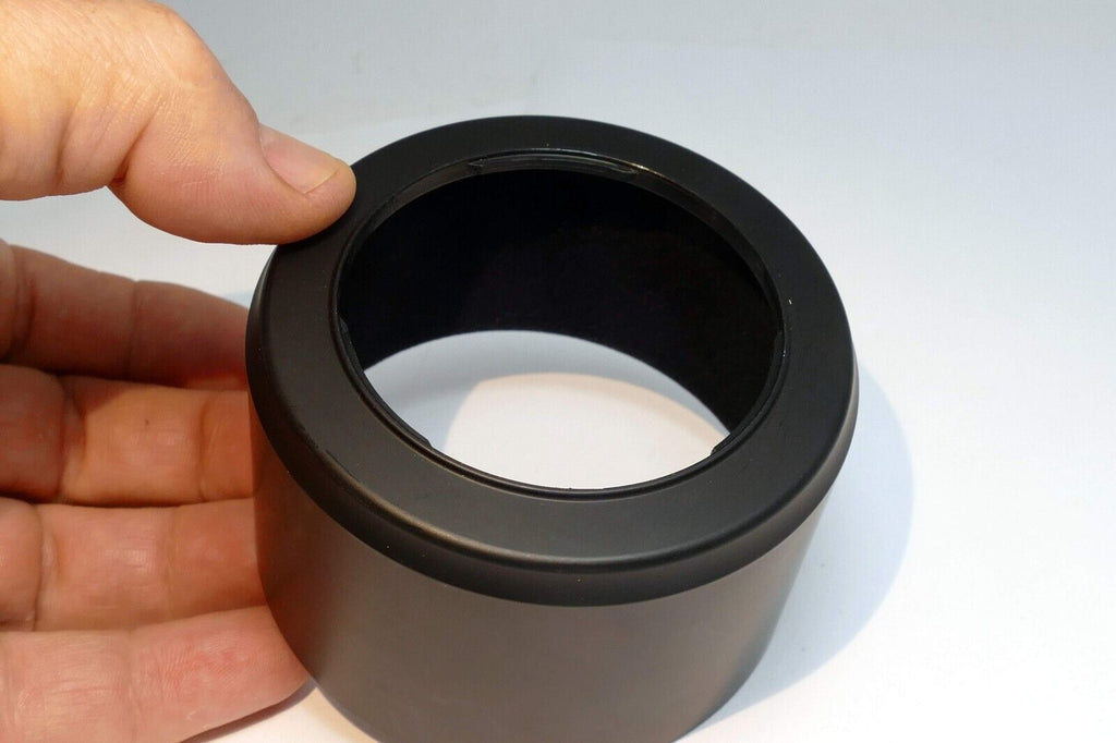 Plastic  52mm Lens Hood twist on type
