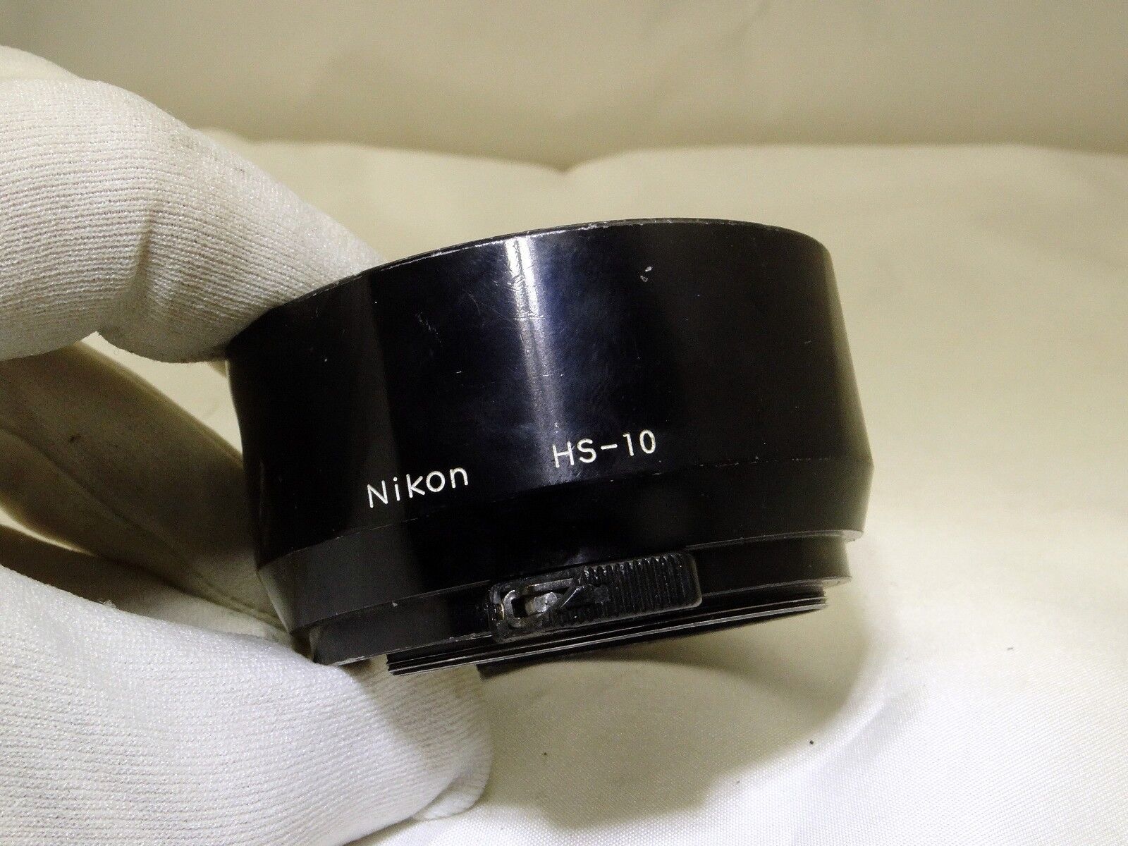 Nikon HS-10 Hood Shade Metal clip on for 135mm f3.5 85mm f2.0 105mm Genuine EOM