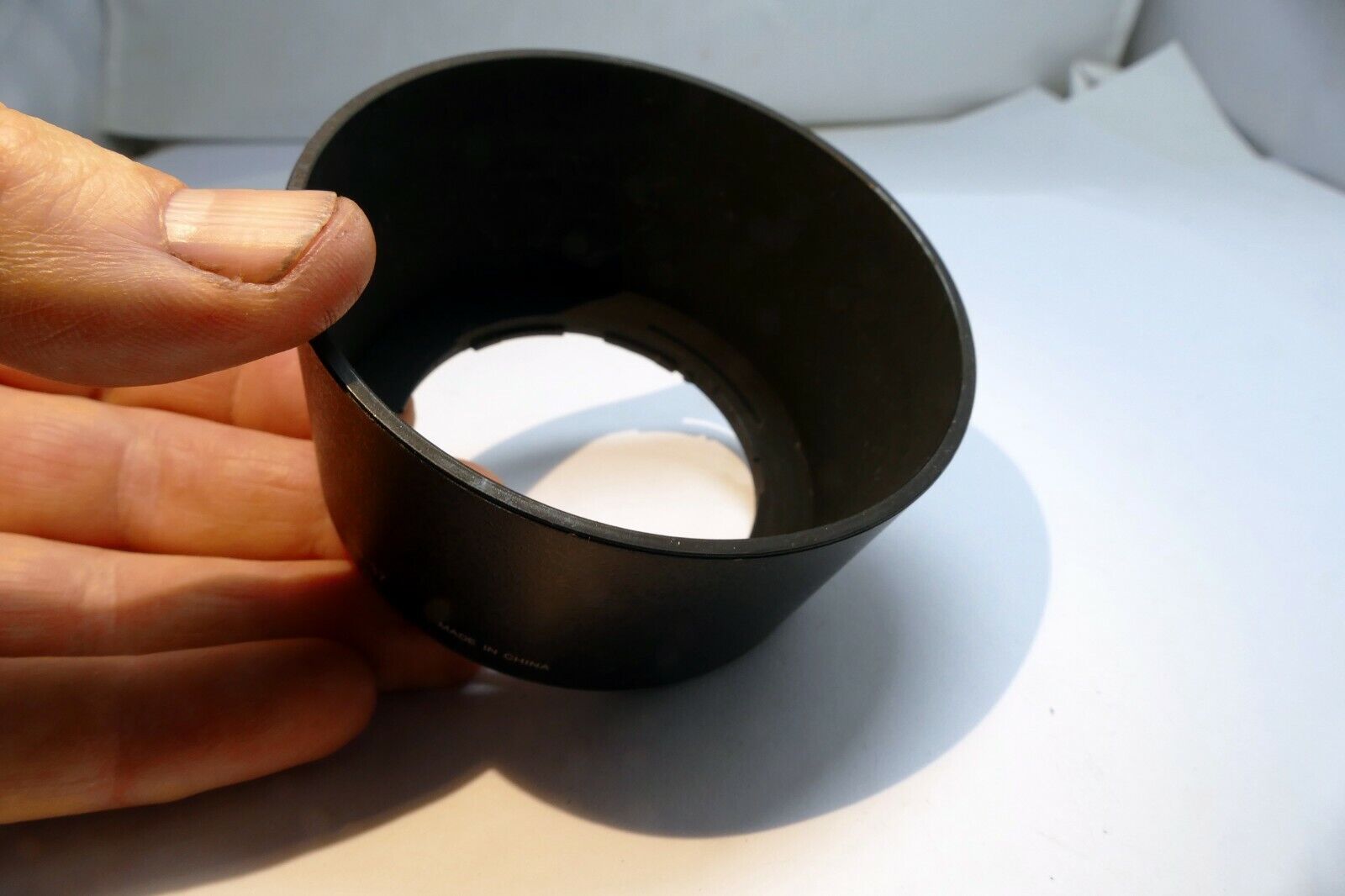 Nikon HB-37 Lens Hood Shade AF-S Nikkor MICRO 85mm f3.5 VR 55-200mm ED Genuine