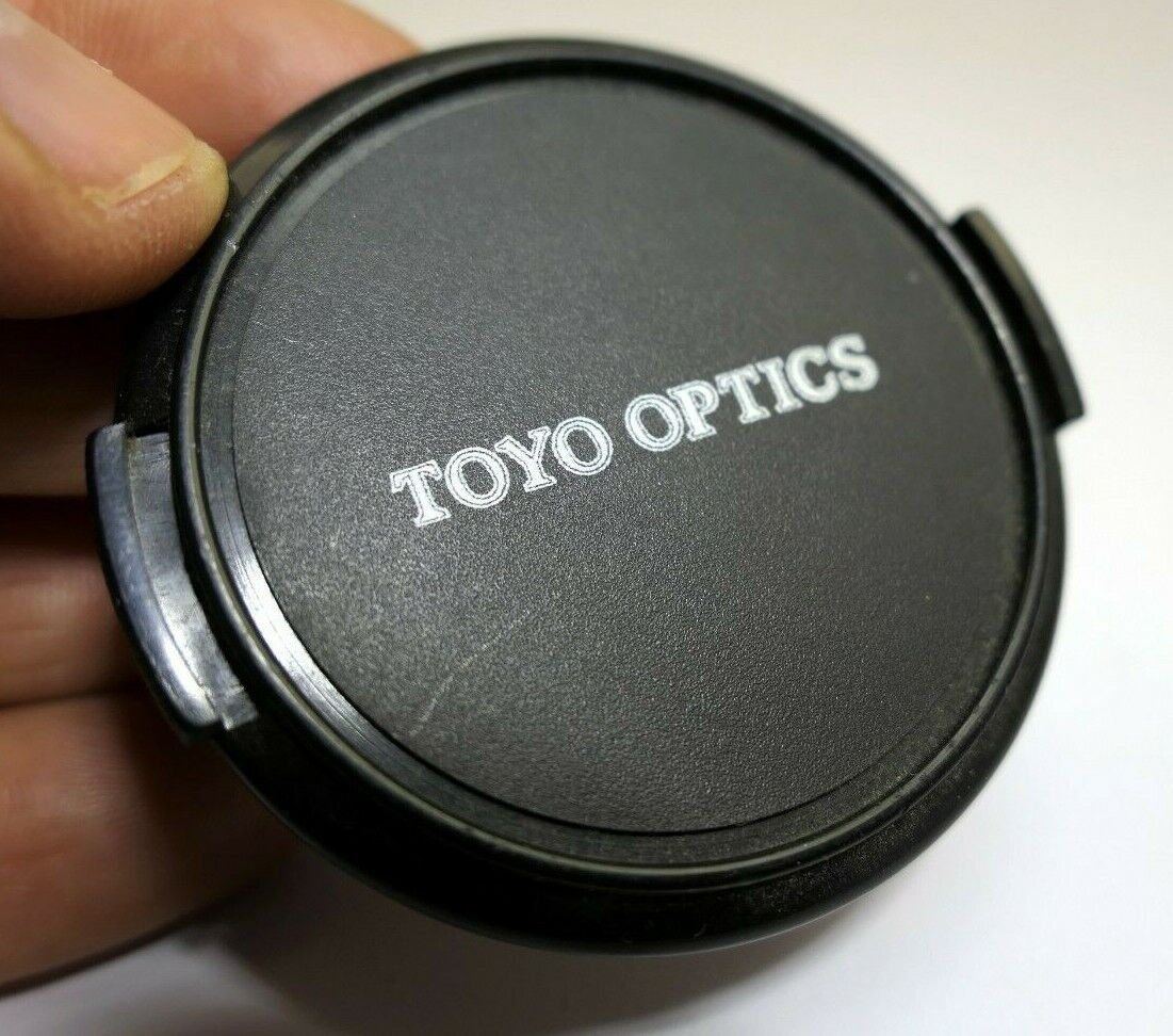 Toyo Optics 52mm  plastic Lens Front Cap Snap on type plastic for 80-200mm