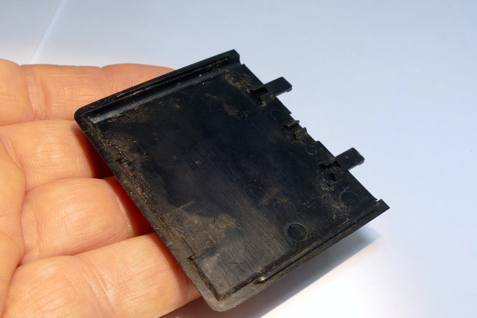 Battery door for  Flash AS IS for parts or repair
