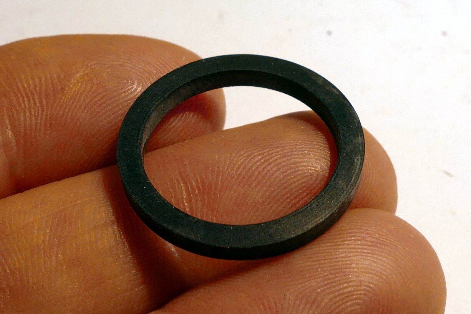 Rubber ring holder  for Lensbaby Lens aperture disc   ( NON magnetic ) 26mm OD