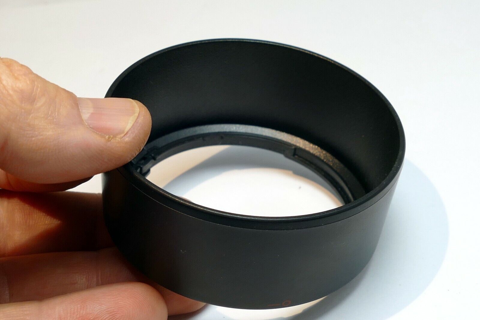 55mm ID Lens Hood Shade for unknown lens plastic twist on type