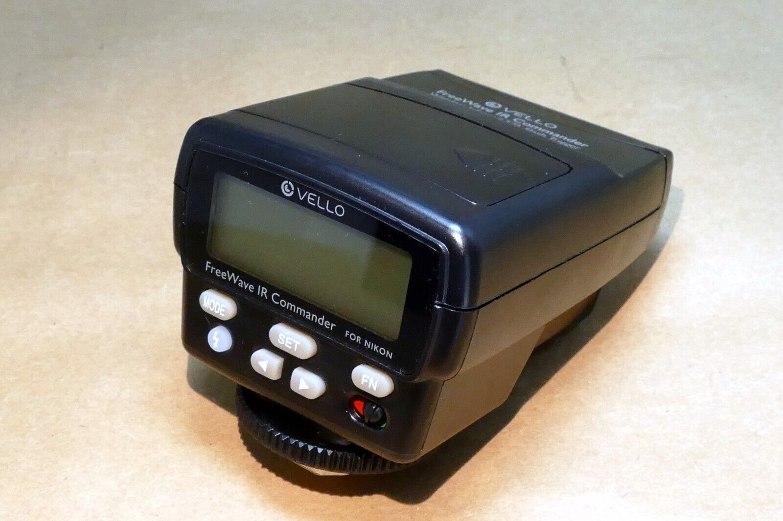 VELLO FREEWAVE IR COMMANDER WIRELESS flash control for NIKON i-TTL SB-900 910