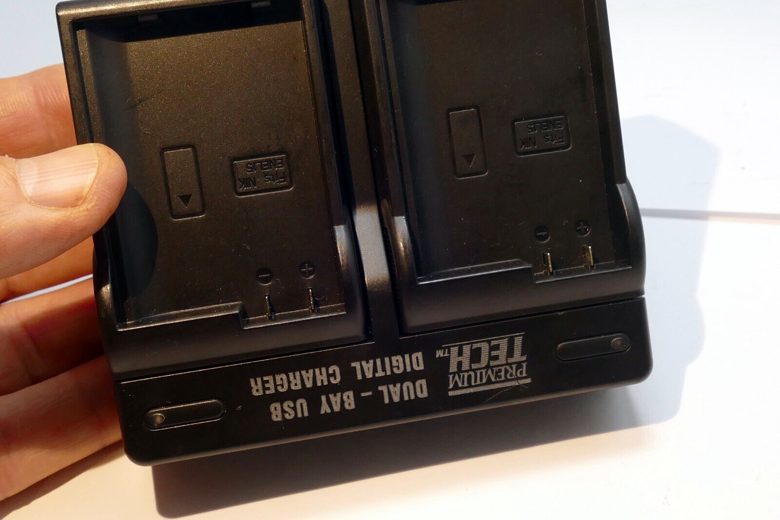 Dual Premium Tech battery charger adapter for EN-EL15 Nikon replacement
