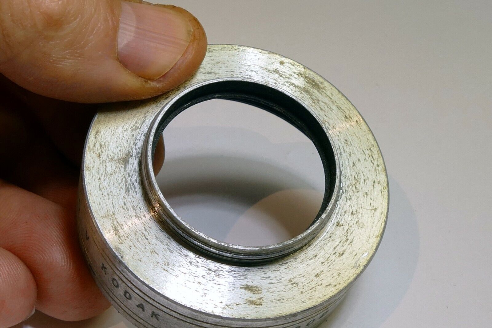 Kodak 34mm series 5 V Metal Lens Hood Shade screw in for 33.3mm 1 5/16" ring