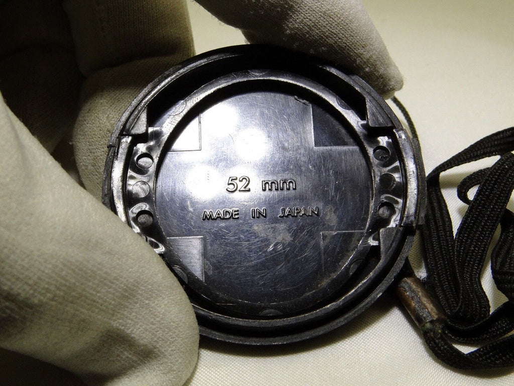 Quantaray 52mm Lens Front Cap with keeper string