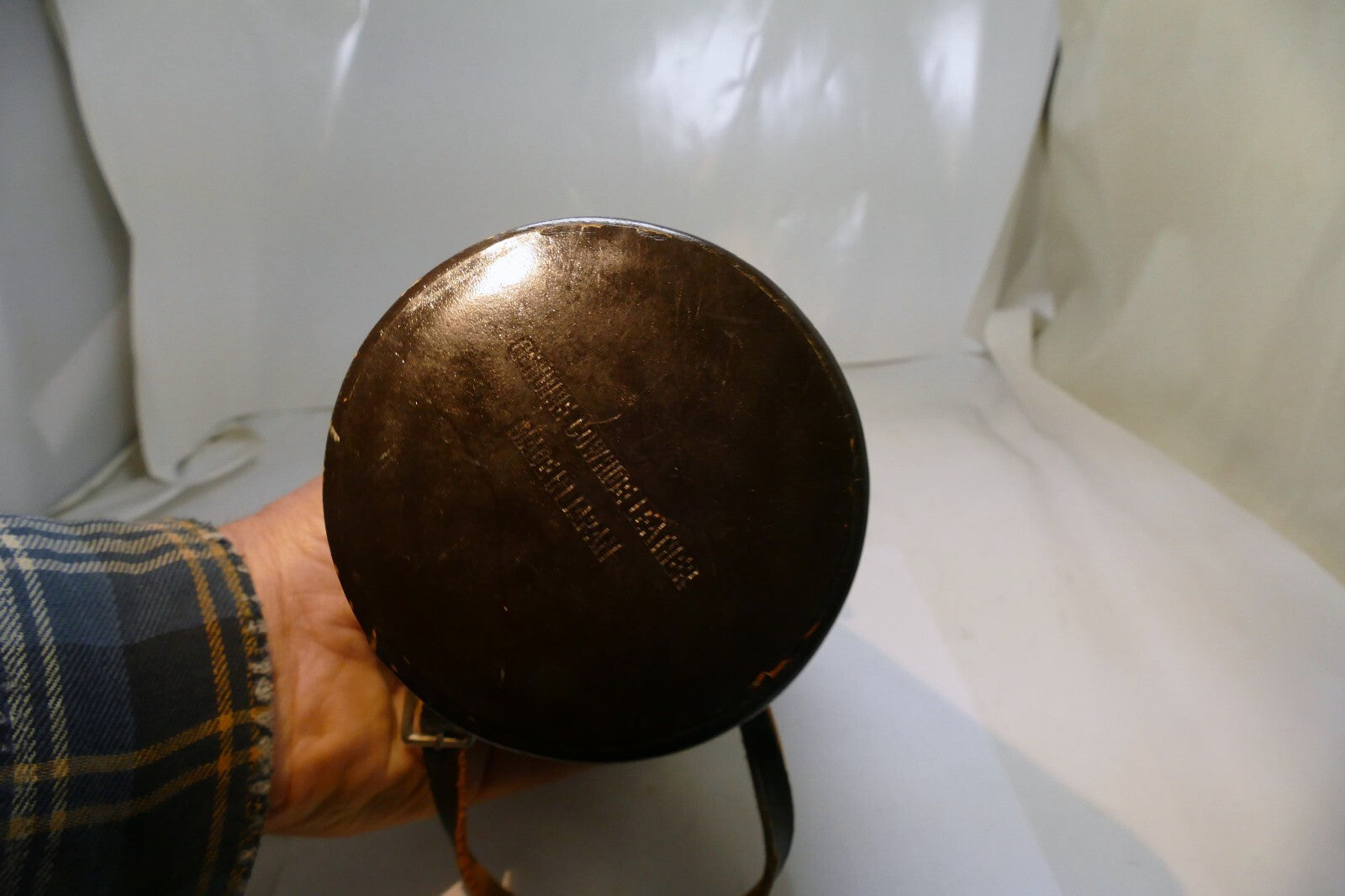 Hard Lens Case (for 200mm f4 lens) vintage leather brown 3.5X7"