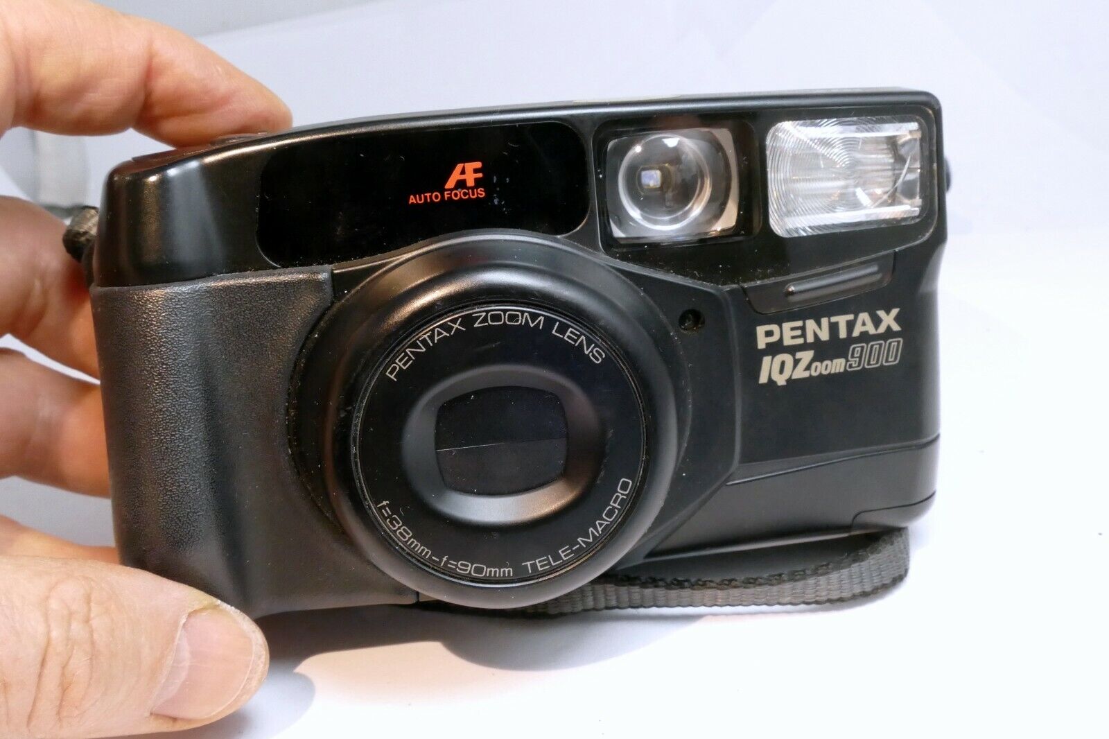 Pentax IQ Zoom 900 35mm camera - untested  -  for parts AS IS