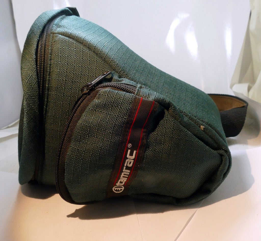 Tamrac Soft Medium Size Camera case for Canon T8i T7i T6i digital rebel