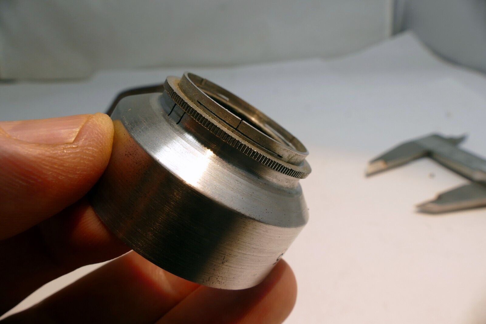 28.5mm Metal Lens Hood series 5 V 30mm OD for Ziess vintage with case