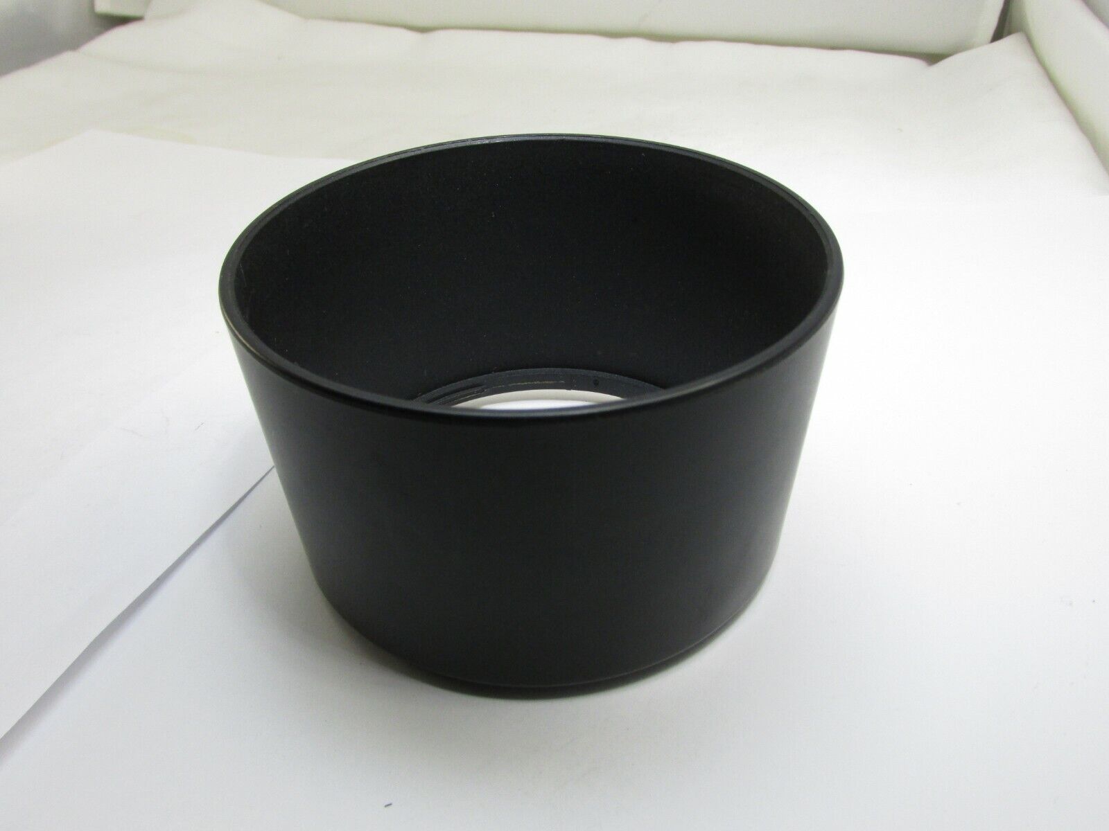 Lens Hood Shade adapter unknown brand twist on type 68mm ID