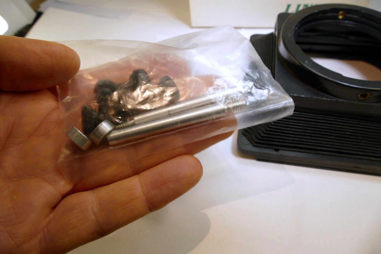 Lindahl Bellows lens Hood 31.1325 Bell-O-Shade Single 3X3 slot Hasselblad CF B60