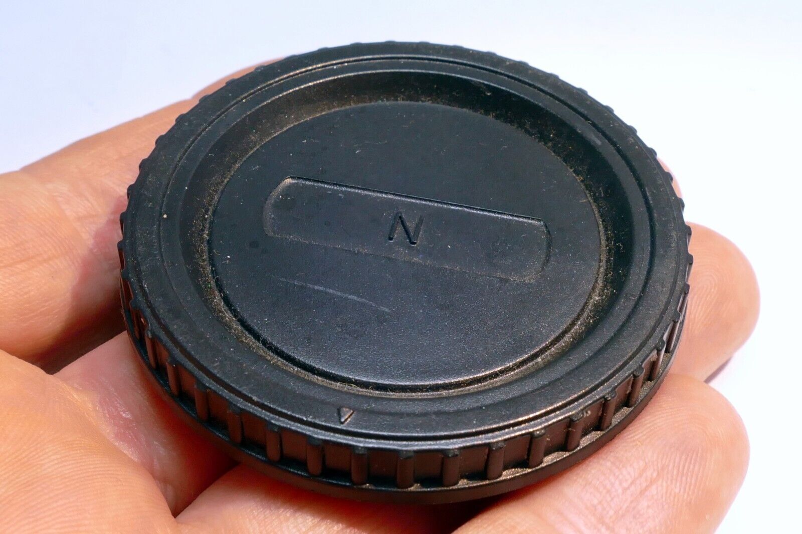 "N" camera body cap for Nikon F cameras D3200 D3500